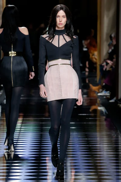 Look 27